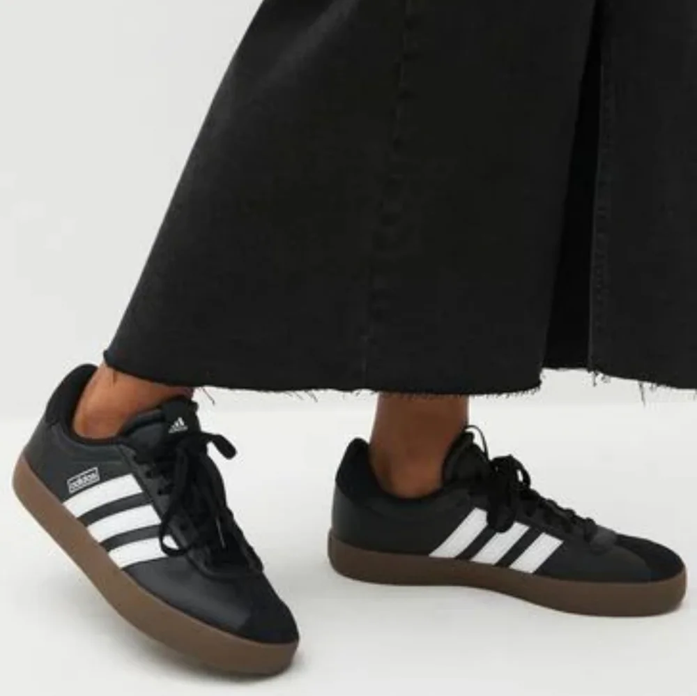 New Adidas Women's Black and White Sneakers - Picture 1 of 6